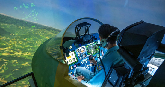 Simulador de voo — cockpit